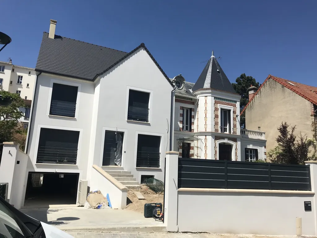 Maison moderne noir & blanc — Yvelines